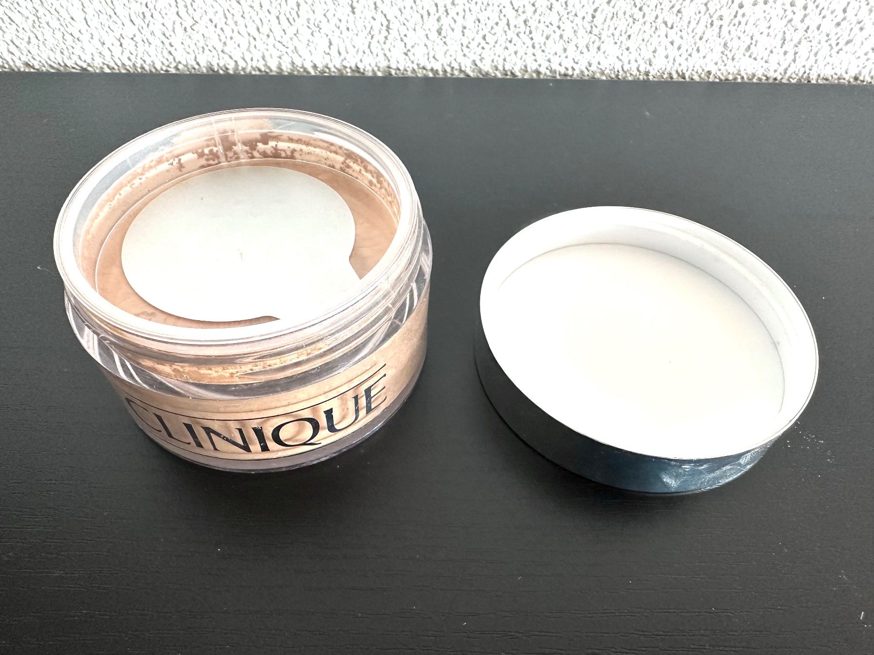 Clinique Make-up: Clinique Blended Face Powder, Transparency 05 – Nuovo (secondo la descrizione) da Emmenbrücke venduto da little.treasures 2