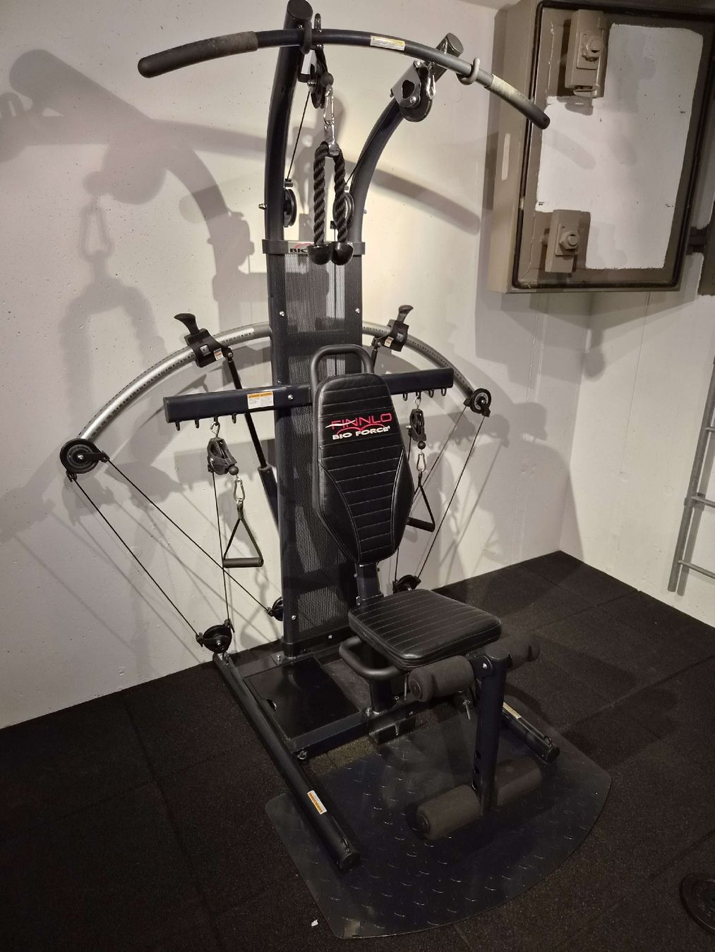 Finnlo Hometrainer: FINLO BIO FORCE Trainingsgerät guter Zustand – Usato da Urdorf venduto da Witzany