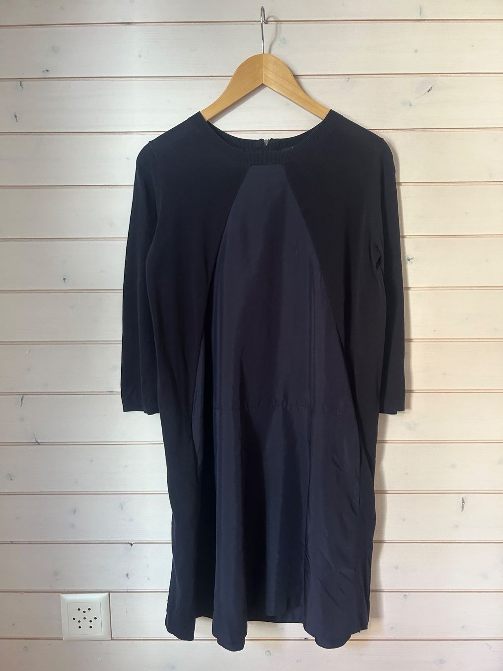 Cos Vestiti: COS Knitted Kleid Navy - Gr. S – Usato da Illnau venduto da Monkky 1
