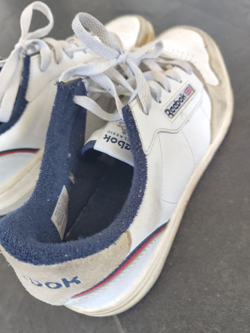 Reebok Chaussures hommes: Chaussure Reebok (41) – D'occasion à Delley par sadiiiiiii 3