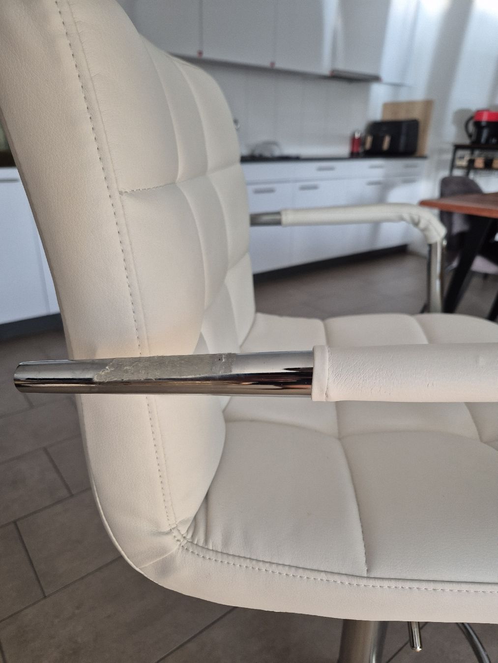 Sedie: Barhocker mit Armlehnen weiss – Usato da Neuhausen venduto da sou_t9p8 5