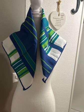 Elegantes Foulard mit Streifenmuster  ca. 67 x 67 cm