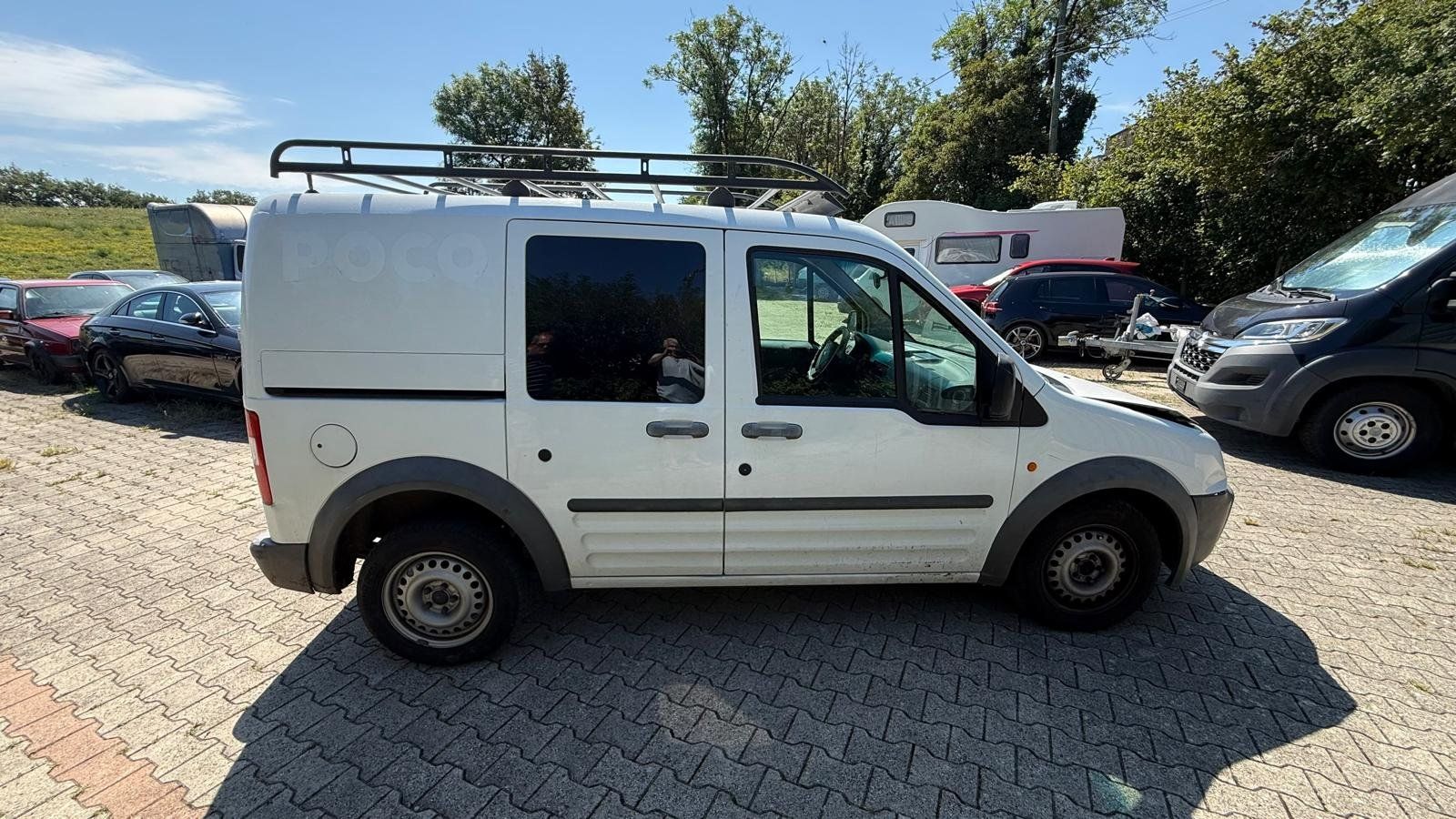 Ford Nutzfahrzeuge: Ford Connect 220s – Gebraucht aus Bernex von Wannabehasbeen01 2