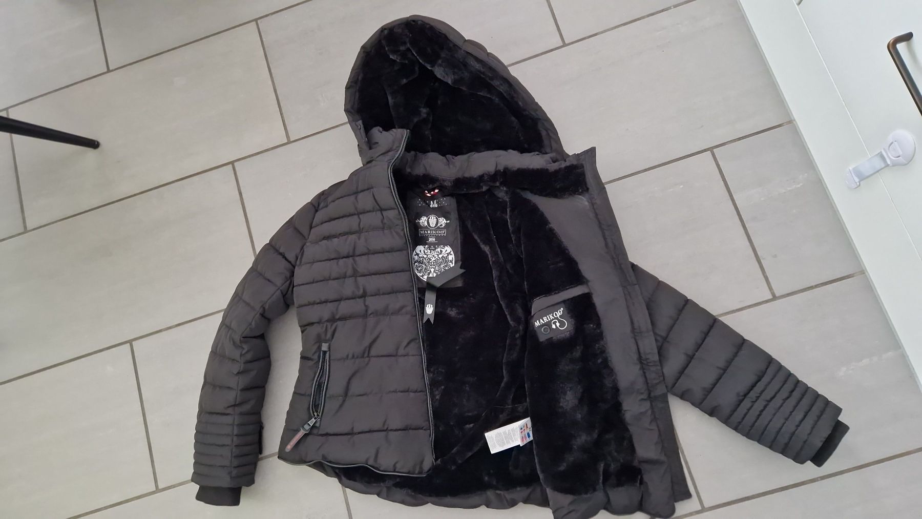 Giacche: Neuwertige Marikoo Damenjacke XL – Nuovo (secondo la descrizione) da Thayngen venduto da Misanthrop01