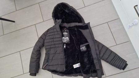 Neuwertige Marikoo Damenjacke XL