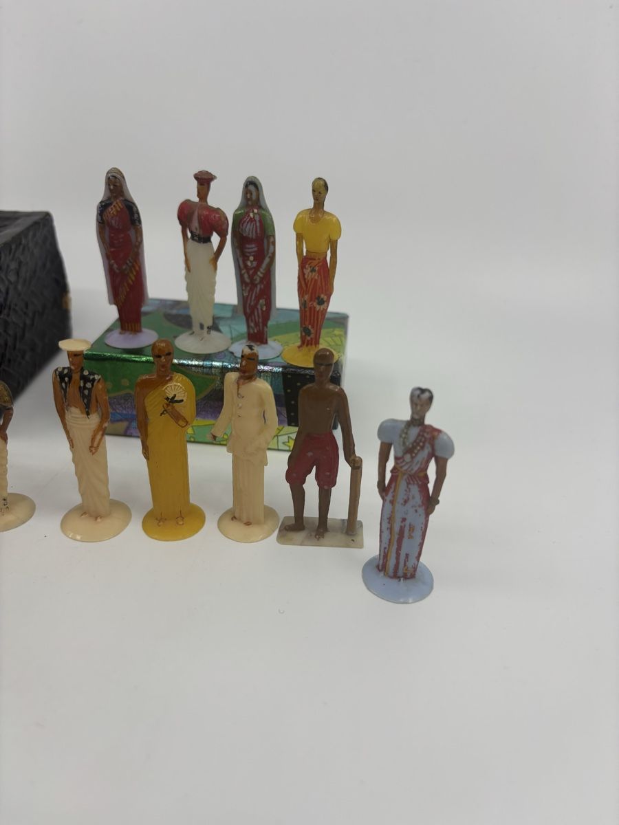 Statuette: Antike Sammlung kleine Figuren  – Usato da Herisau venduto da Seyashop1 4