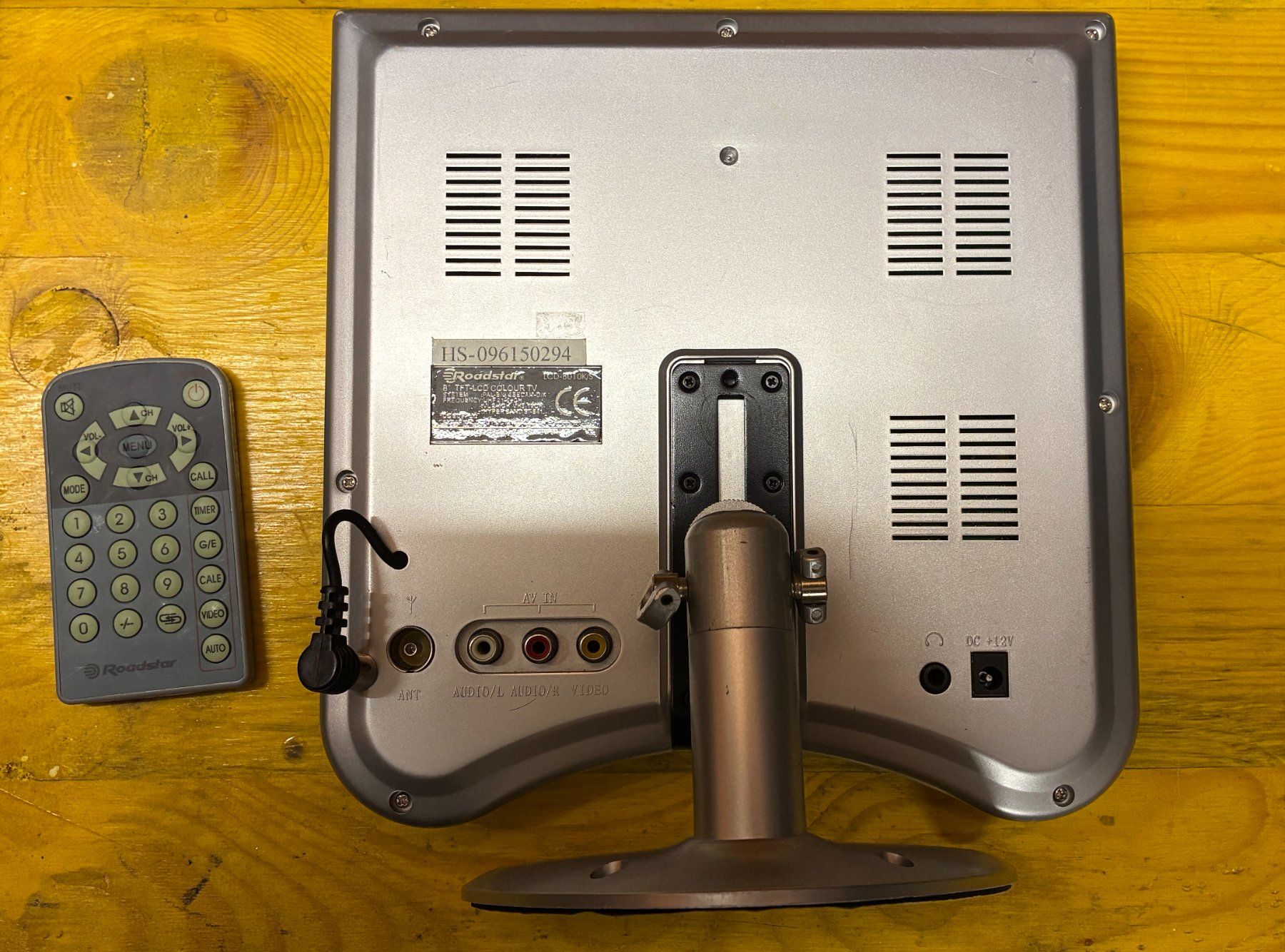 Appareils TV: Roadstar LCD-8010K/S Mini TV – D'occasion à Effretikon par Swisscanadian 1