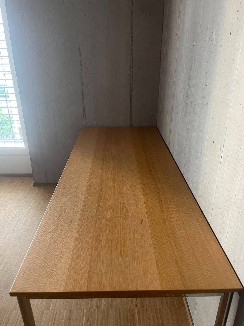 Scrivanie: Grosser Holz-Schreibtisch – Usato da Zürich venduto da pab_cl9h 1