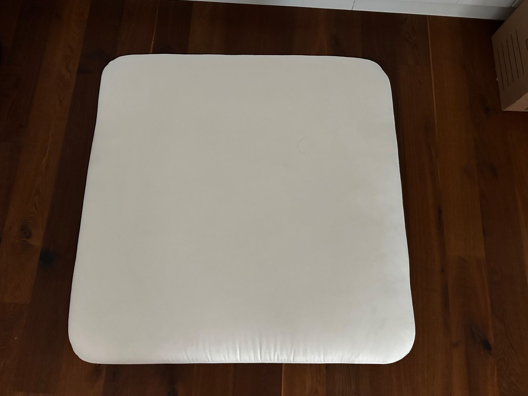 Tabourets: Ottomane offwhite, passt fast überall dazu – D'occasion à Zuzwil SG par jea_lh9m 4