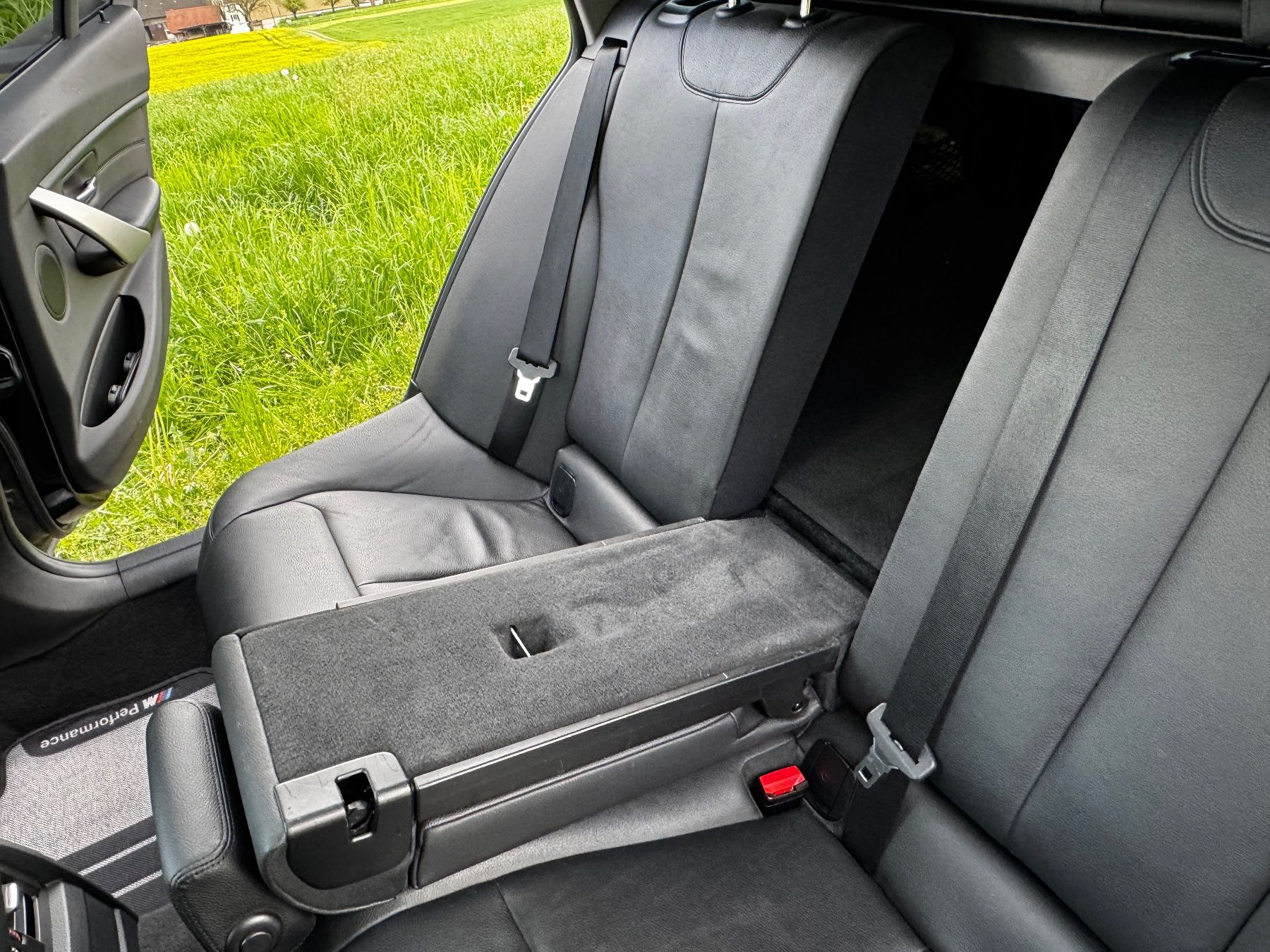 BMW Automobili: 320d xDrive Sport Line – Usato da Weinfelden venduto da joh_6jcy 8