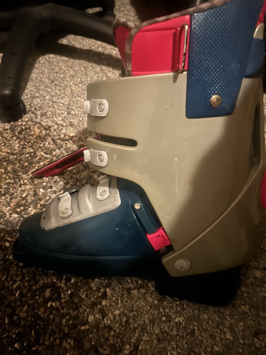 Salomon Skis: Salomon Evolution 9.8 Flex Skischuhe Gr. 27 / 340 mm – D'occasion à schaffhausen par xja_8fwh 2