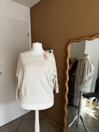 Weicher Pulli mit süssen rosa Details, Grösse XL