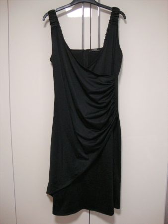 Schwarzes Cocktailkleid PASSPORT, Grösse 42
