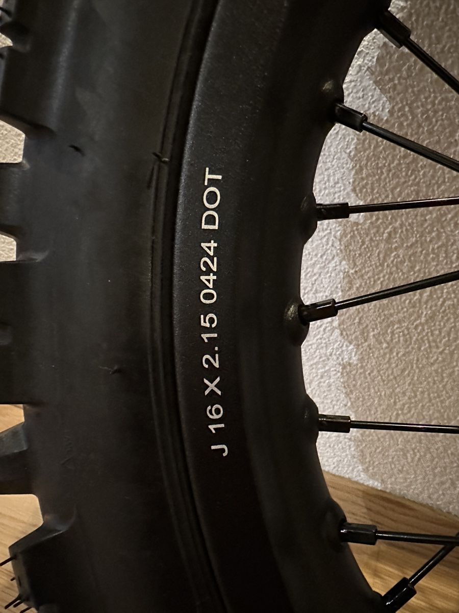 Mini Bike: Surron Ligth Bee 16 Zoll Rad – Nuovo (secondo la descrizione) da Alpnach-Dorf venduto da Skai0 4