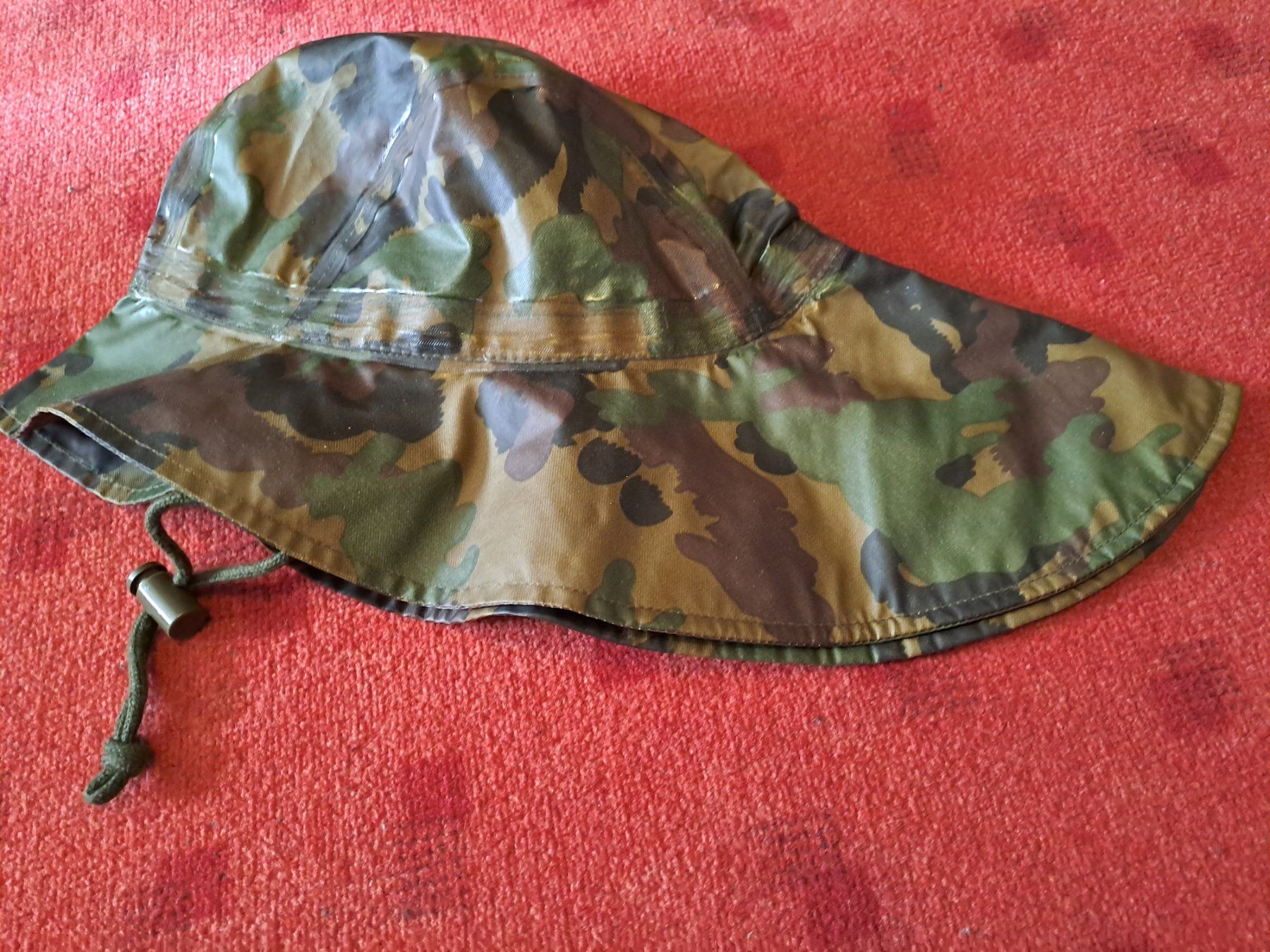 Hüte, Mützen & Caps: Regen Hut Schweizer Militär " Südwester " – Gebraucht aus St.Gallen von