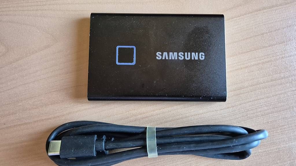Samsung Harddisks: Samsung T7 Touch 1 TB – Gebraucht aus Hohenrain von Sven848