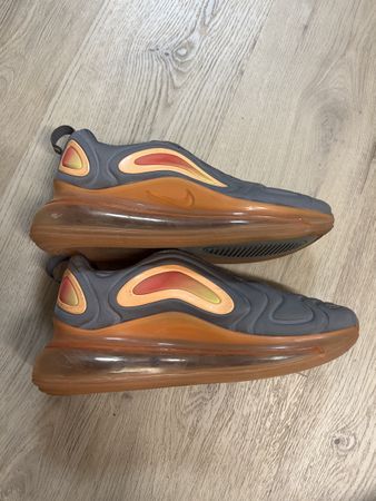 Nike Air Max 720 taille 39