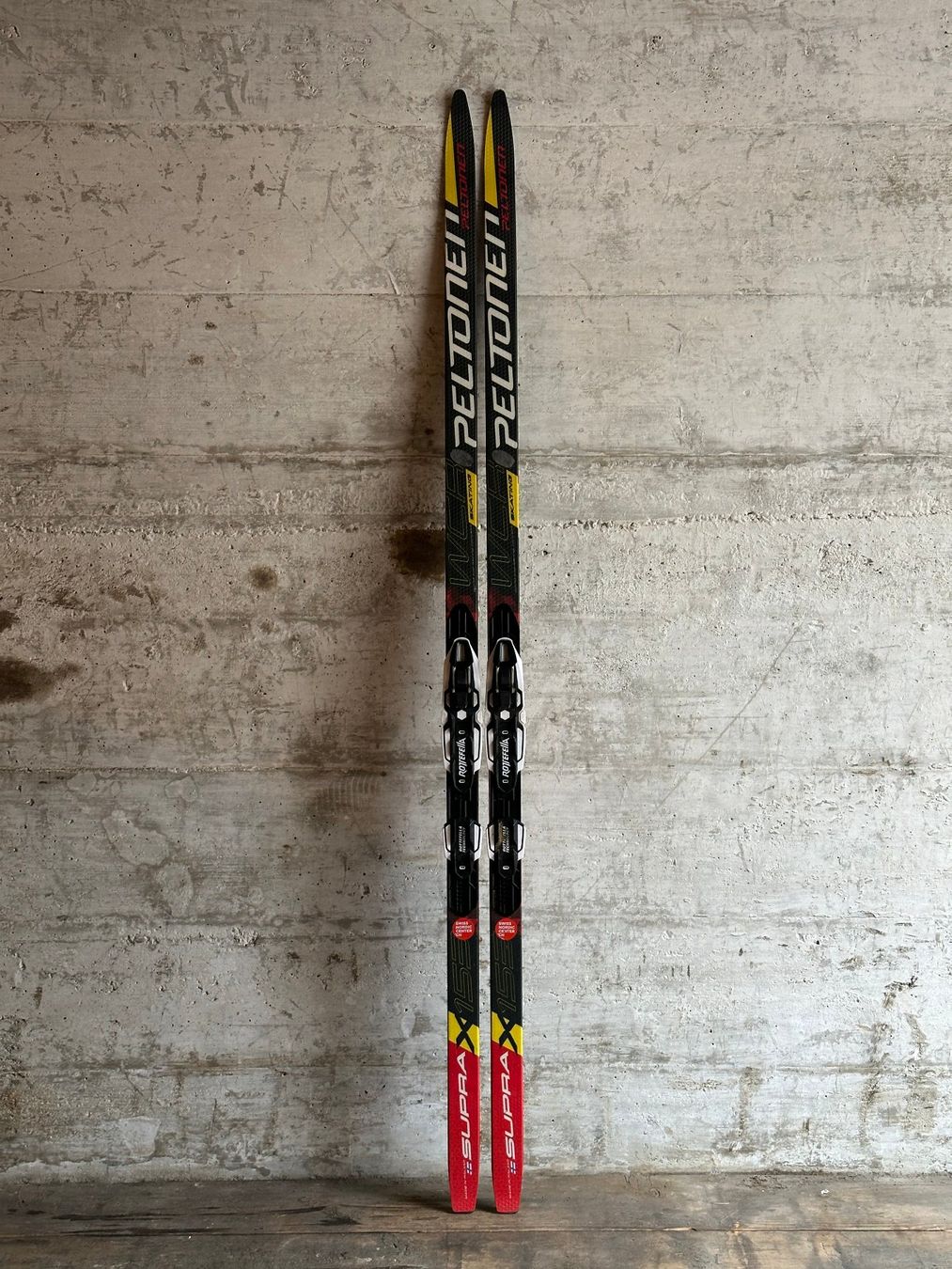Skis: Langlaufski 153CM Skate Peltonen – Gebraucht aus Emmenbrücke von karkarkar