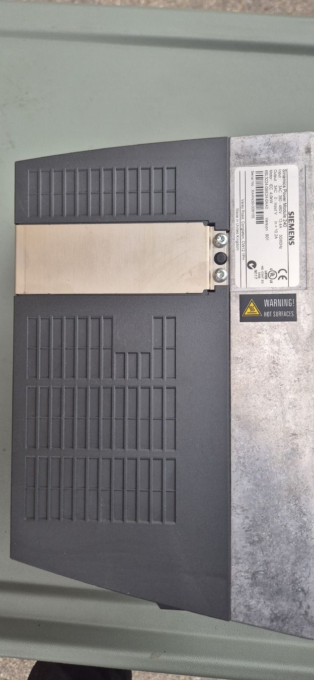 Componenti elettronici: SINAMICS SIEMENS module 240, 4 kW – Usato da Berlens venduto da ETE68 1