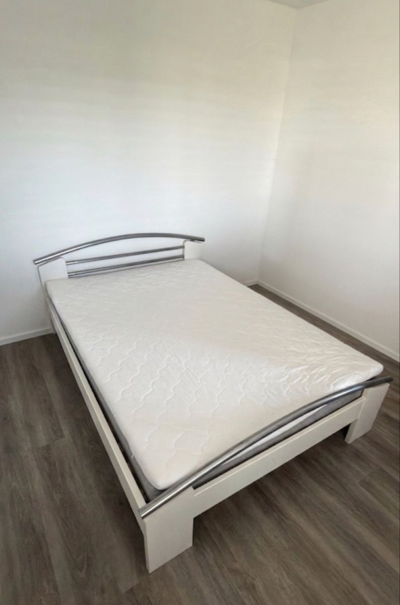 Letti: Bett 200x140 Matratze ungebraucht – Usato da Wolfwil venduto da Poulet60