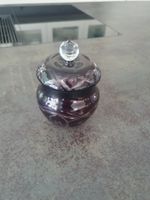Bonbonniere Glas dunkelrot mit Deckel handgeschliffen