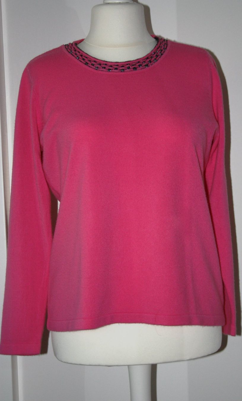 Maglioni & Felpe: Pullover pink mit schwarzen Applikationen Gr. L – Usato da Flüelen venduto da Diversicum-Curvy