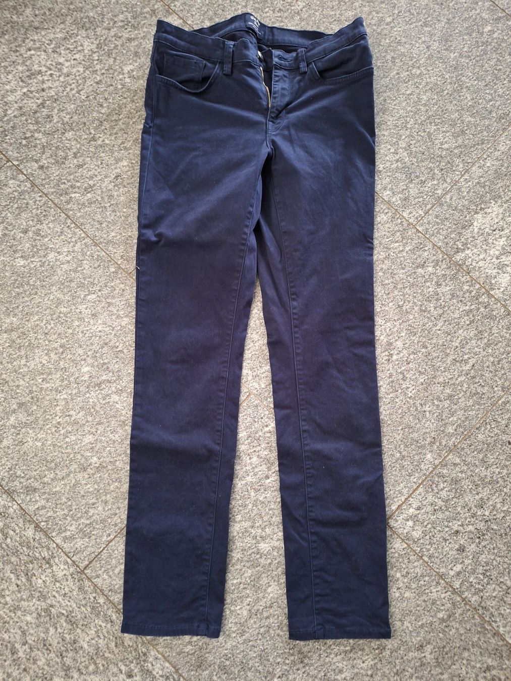 Gant Jeans: WUNDERSCHÖNE DUNKELBLAUE GANT JEANS – Usato da Vernate venduto da gzi_z2lb