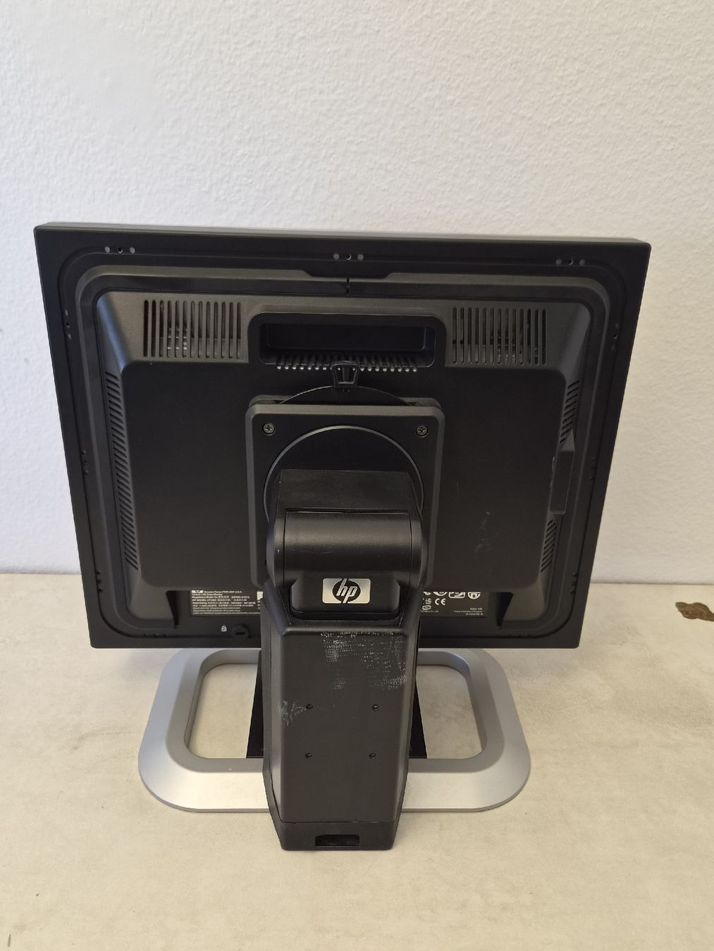 Monitore: HP LP1965 19" Monitor  – Gebraucht aus SCHAFFHAUSEN von Atami99 2