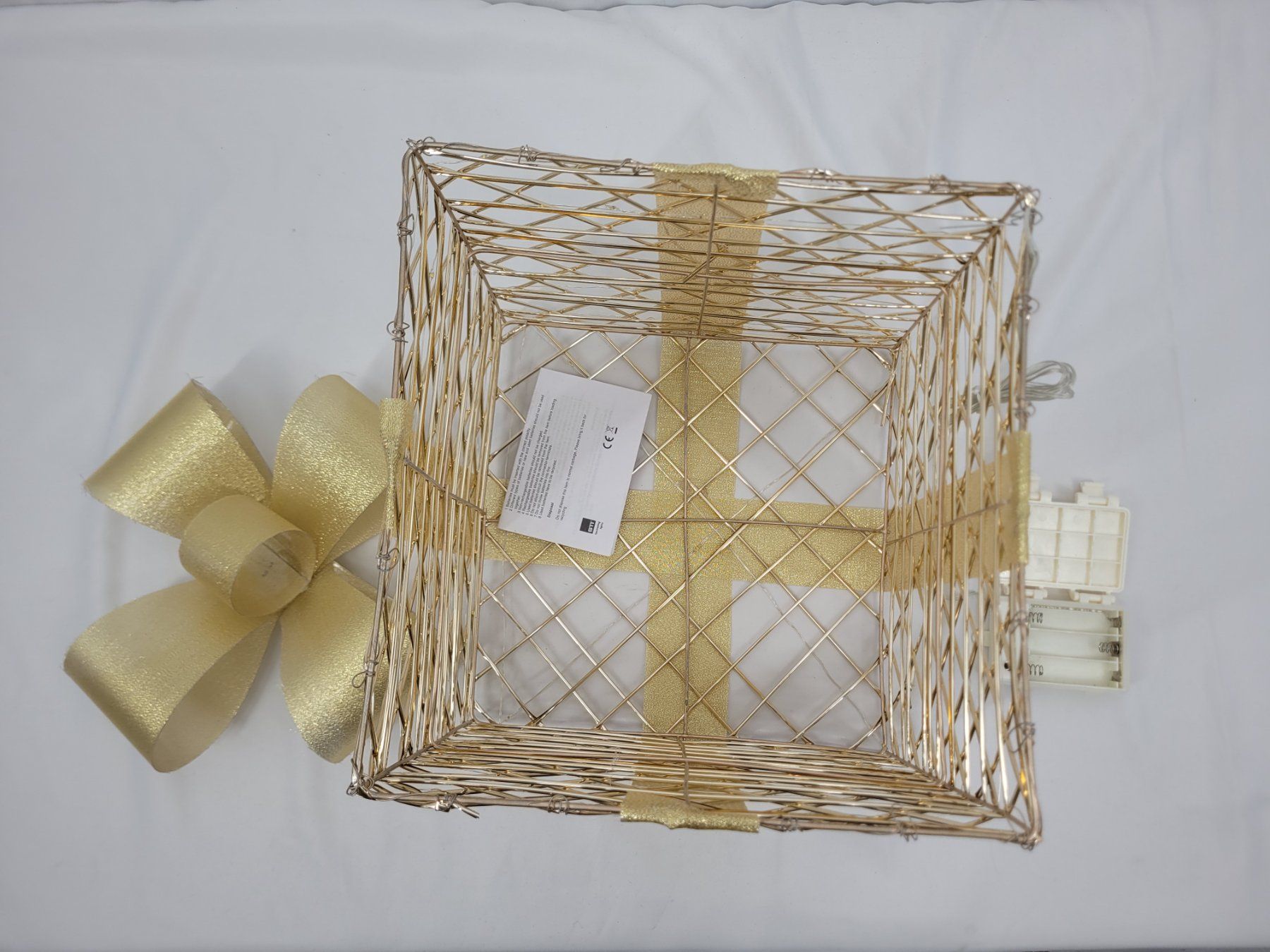 Tutte le decorazioni: Glory Light Gold 25x25cm 40 Led warmWhite – Usato da Lausanne venduto da PlusValue_Lausanne 2