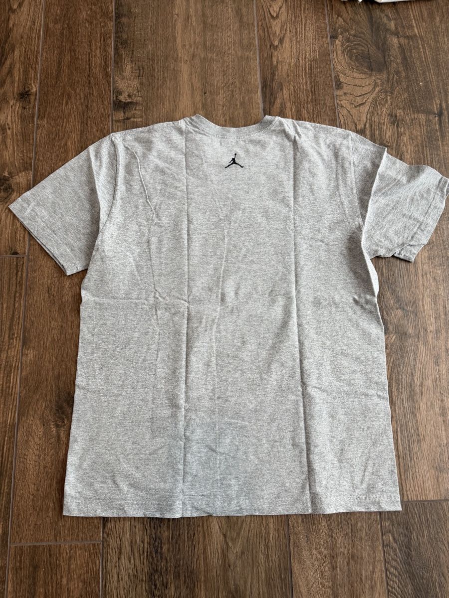Jordan T-Shirts: Jordan Shirt – Gebraucht aus Ennenda von Glarus18 4
