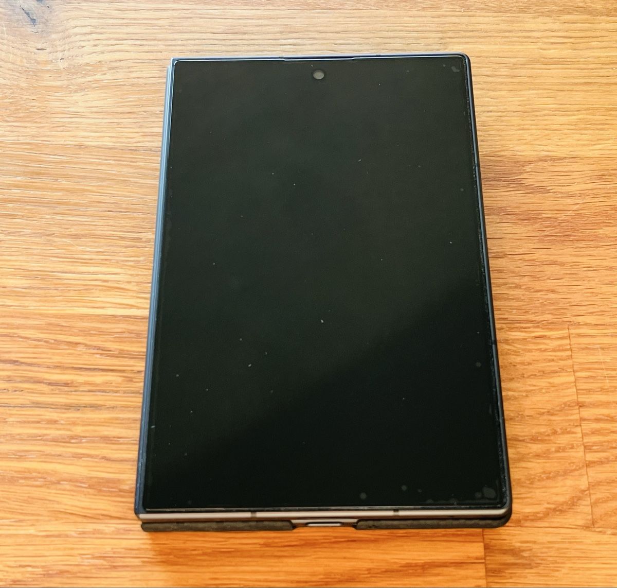 Samsung Telefoni cellulari / Smartphones: Samsung Galaxy Fold 8 – Nuovo (secondo la descrizione) da Zürich venduto da Koivusaari 3