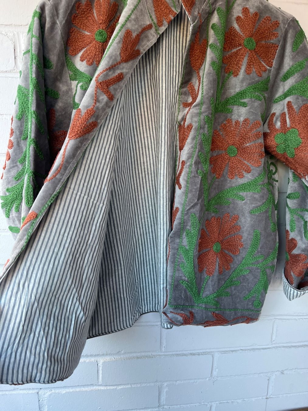 Giacche: Embroidery velvet jacket – Usato da Chiasso venduto da Pat_chuli 2