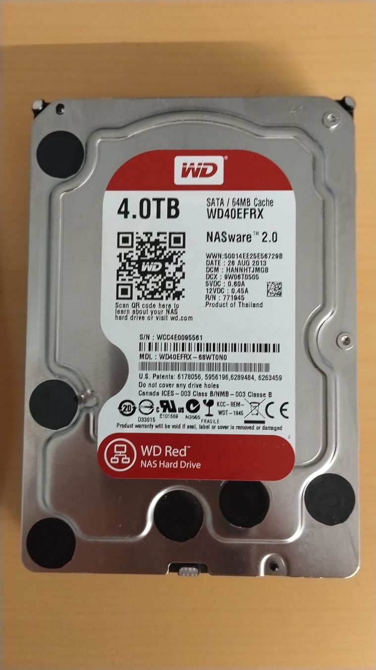 Western Digital Dischi rigidi: WD 4TB NAS Hard Drive WD40EFRX gewipt – Usato da Wallisellen venduto da mic_gg2g