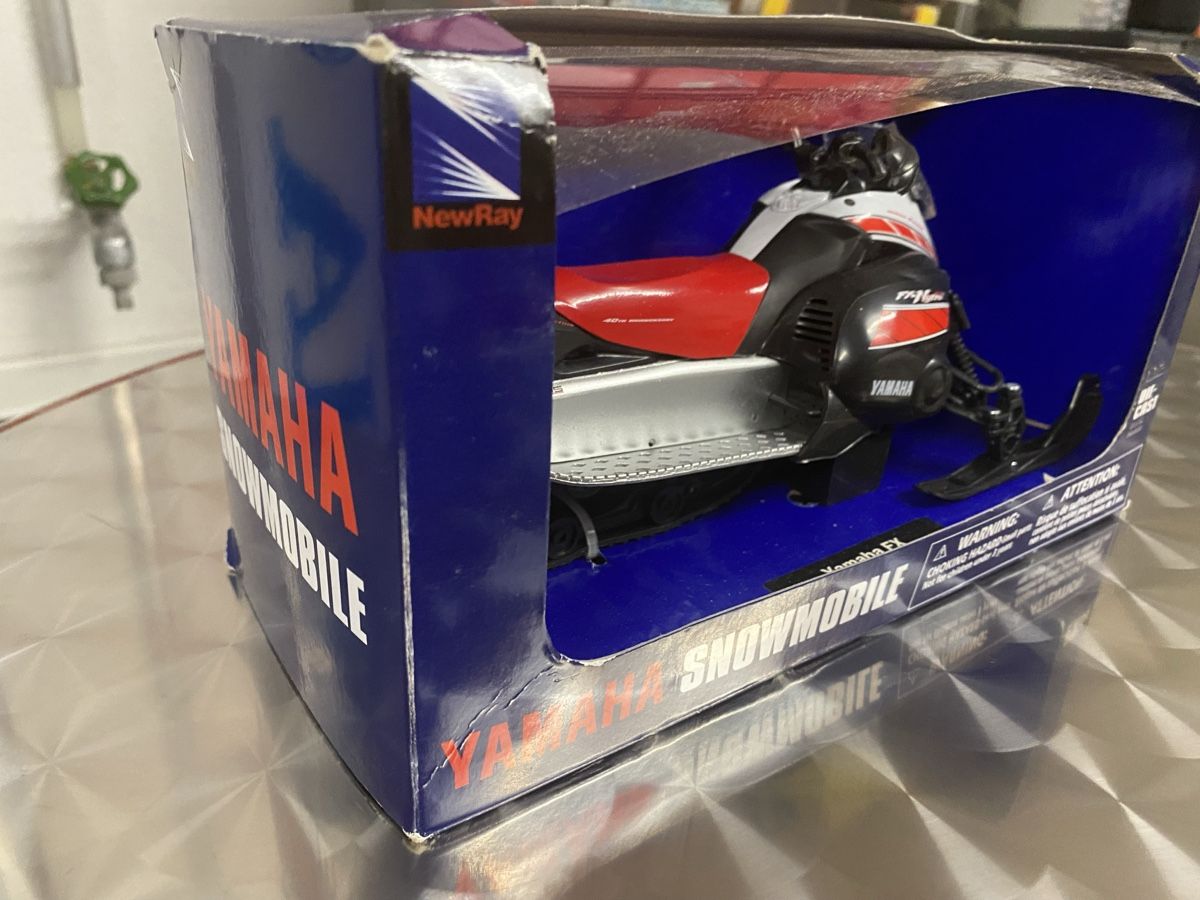Modellbausätze & Standmodelle: Yamaha FX Snowmobile  – Neu und originalverpackt aus St. Margrethen SG von Alfista_159 1