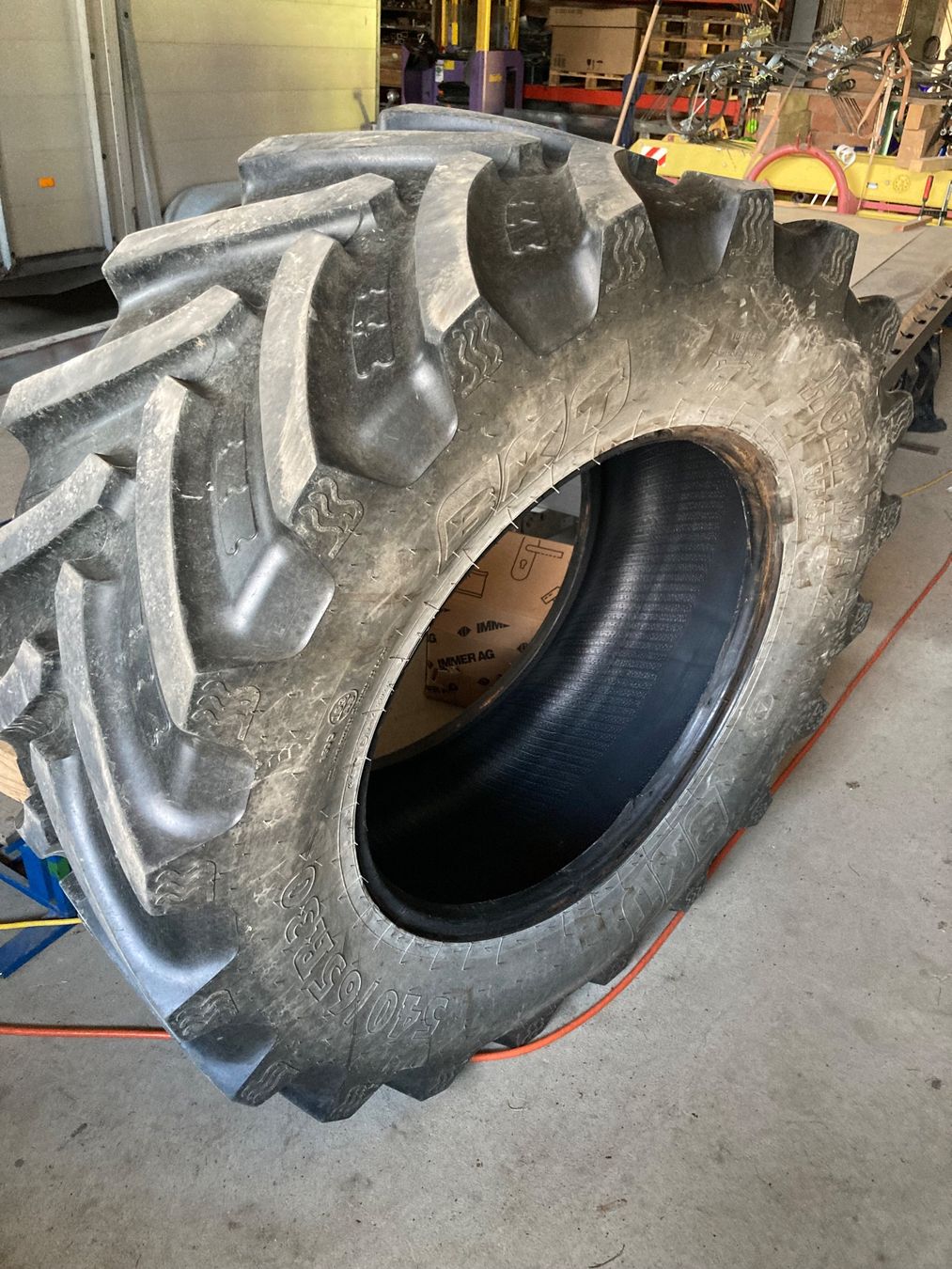 Pneus & Kompletträder: Traktoren Pneu 540/65 R30 – Gebraucht aus Schüpfheim von mech-shop 1