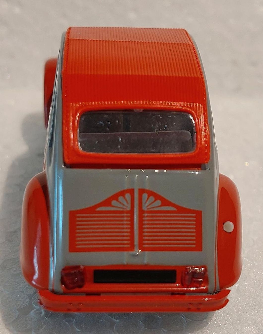 Norev Modellautos: Citroën  2CV 6  -   "SALOON"  -  Norev - 1/43 – Gebraucht aus Delémont von Domdom1 3