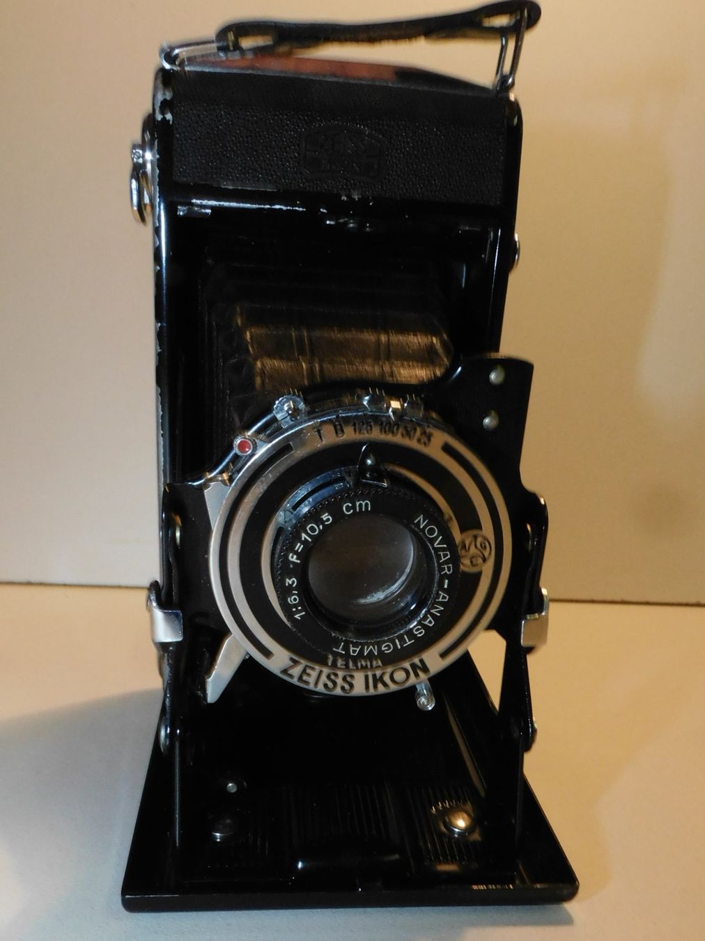 Zeiss Fotocamera: Zeiss Ikon antike Kamera mit Case – Usato da Sursee venduto da 76 7