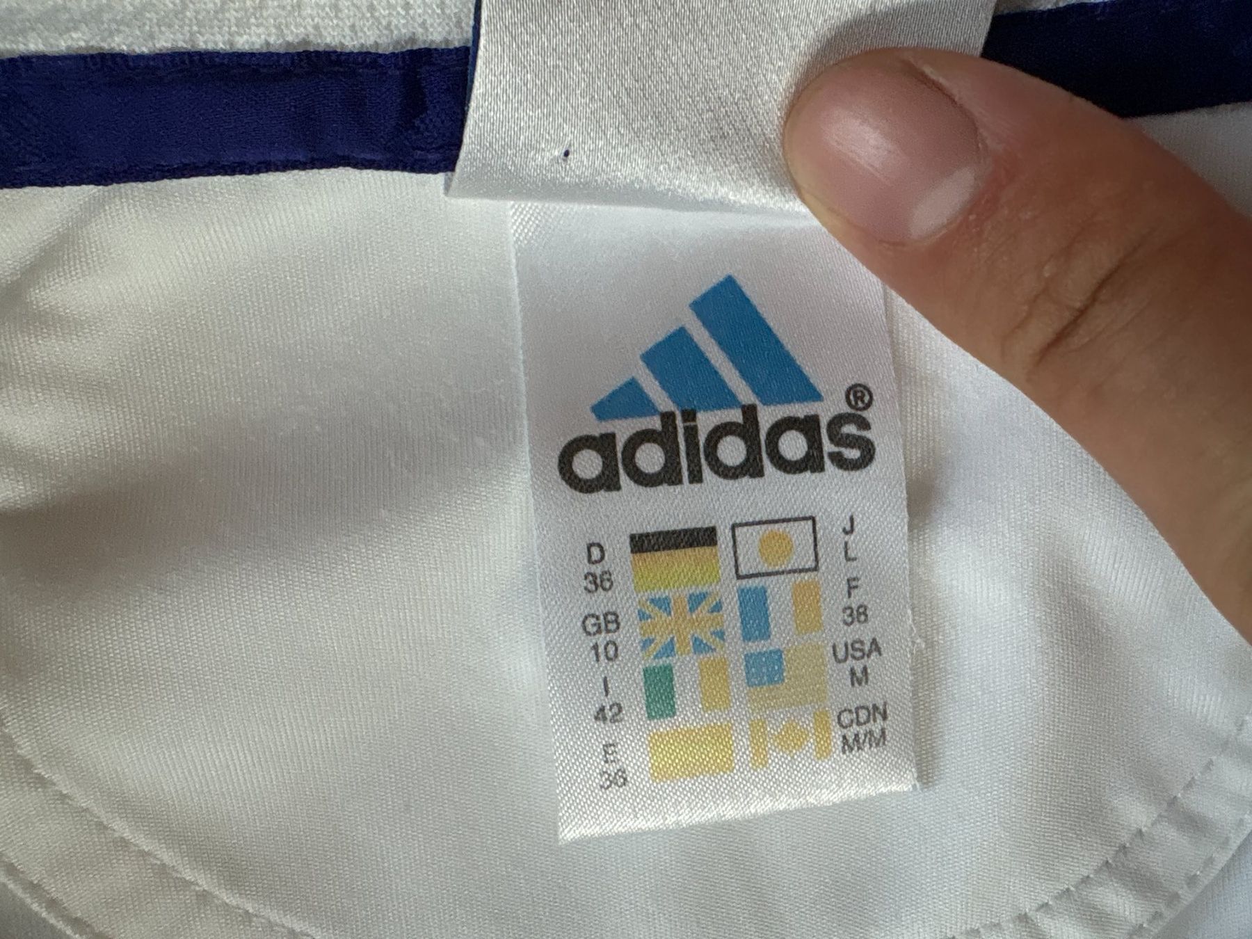 Adidas Canottiere & Pantaloni: Adidas Tennispolo / Sporttrikot – Usato da Elgg venduto da Jo_Naj 1