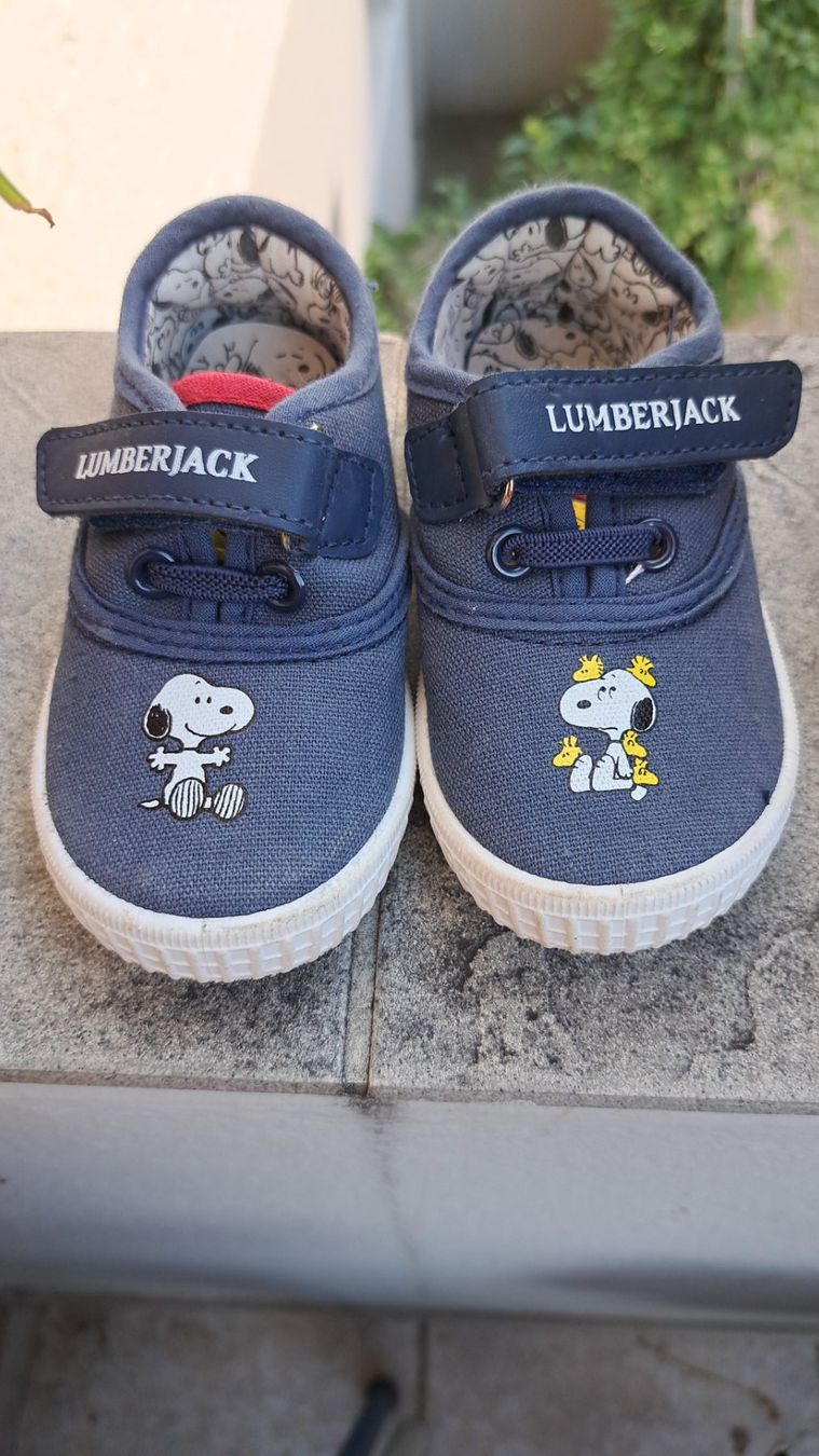 Schuhe für Jungen: Lumberjack Grösse 22 Snoopy – Gebraucht aus Zürich von tam_5gjb