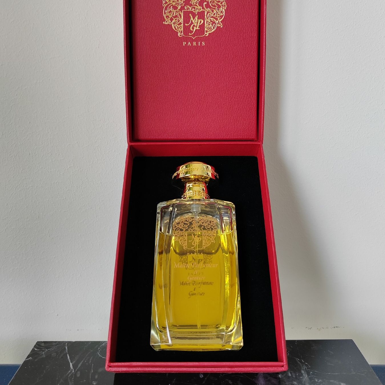 Profumi & Eau de Toilette: Iris Bleu Gris - Maitre Parfumeur et Gantier – Usato da Gebenstorf venduto da notthedoctor71 1