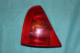 Renault Clio 2 Ph1 Heckleuchte links 7700410515
