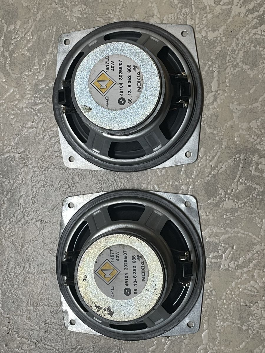 BMW Tutti pezzi di ricambio auto: BMW E30 Lautsprecher (Soundsystem) – Usato da Grenchen venduto da rap_dh6r 1