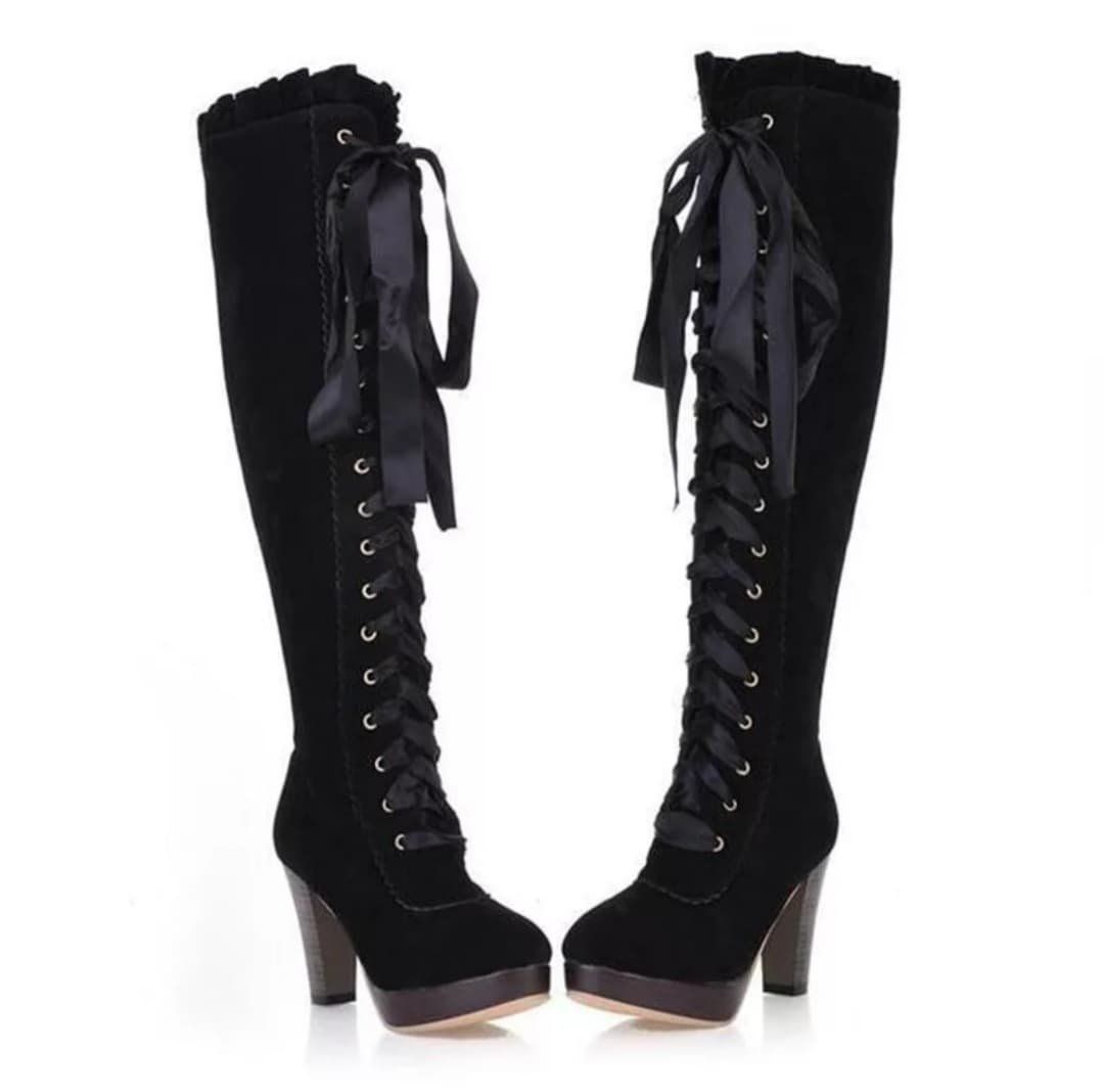 Scarpe da donna: Braune geschnürte Stiefel Gr 36 – Nuovo (secondo la descrizione) da Münsingen venduto da BlackTears-3 3