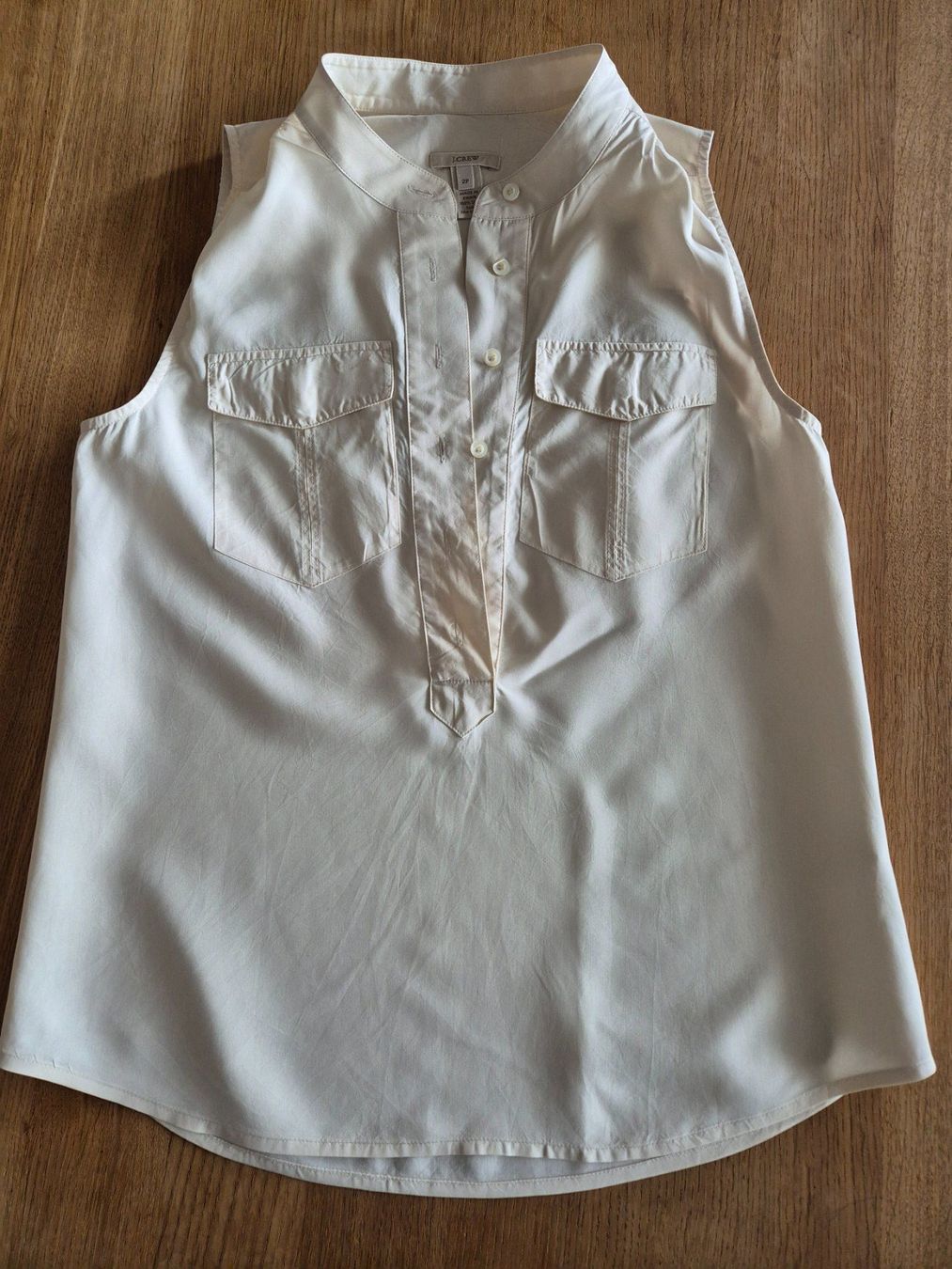 J.Crew Top: Off-white button-up top J.CREW 100% silk T.34 – Nuovo (secondo la descrizione) da Satigny venduto da Helene2014