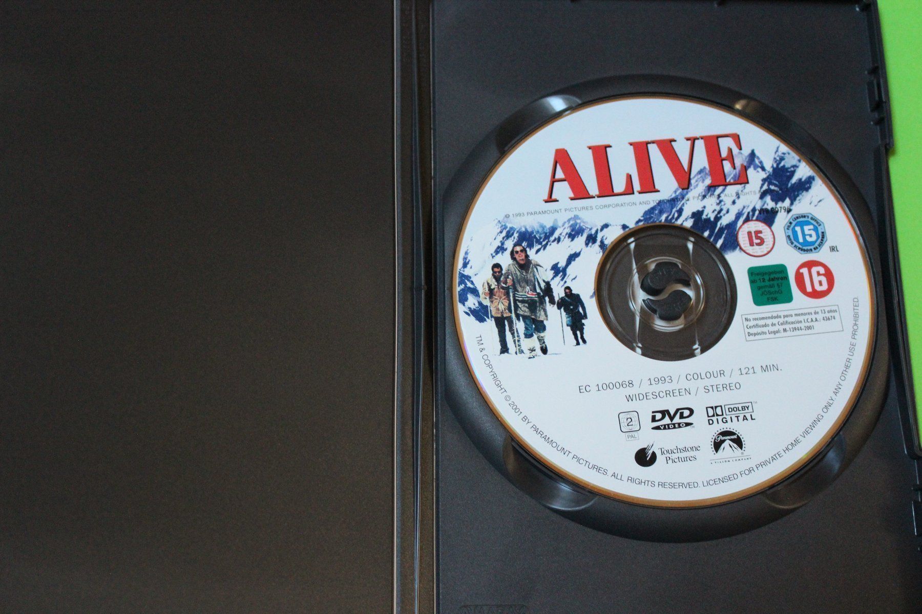 Tutti i DVDs: ALIVE - ÜBERLEBEN DVD 1993 – Usato da Tübach venduto da JamesStone 3