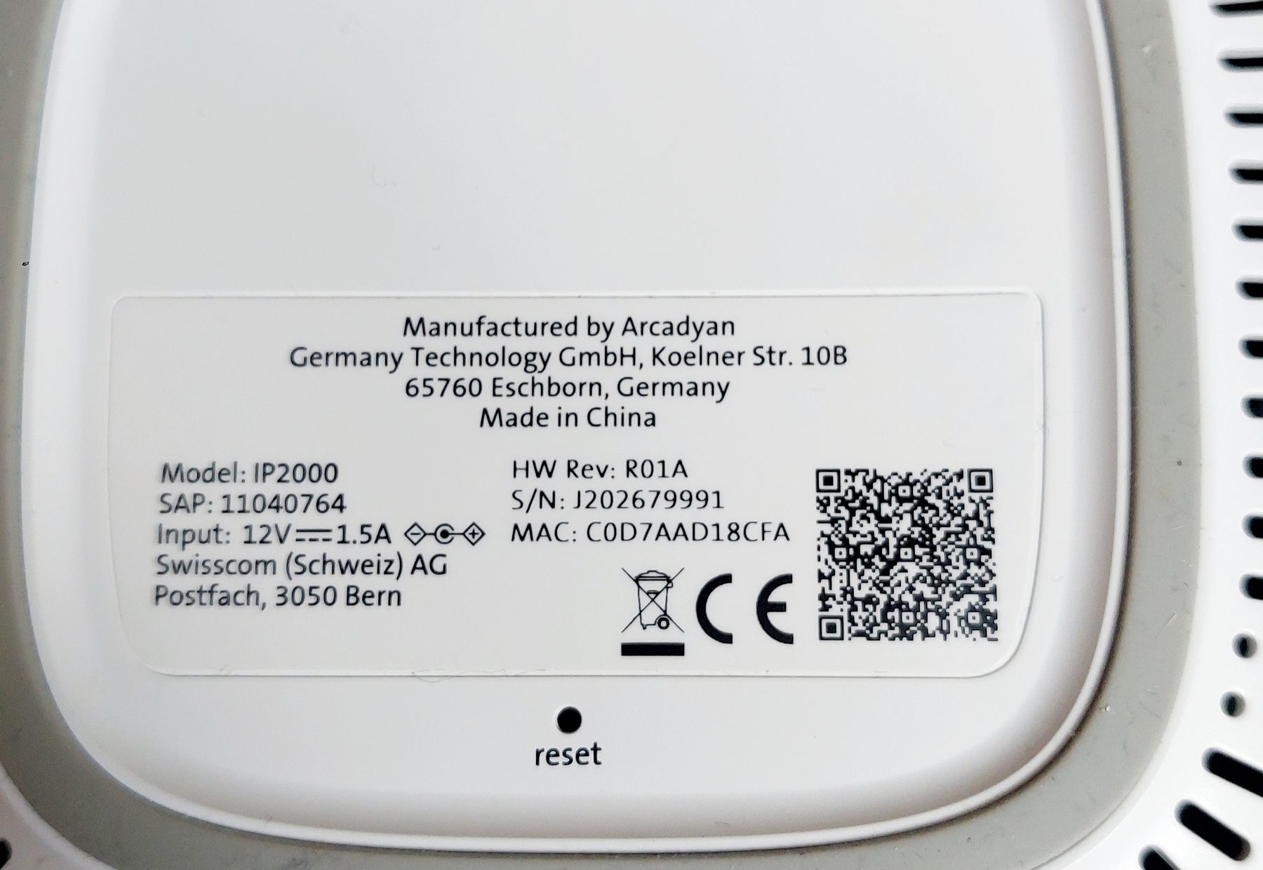 Swisscom Modem & Router: Swisscom Internet Box IP2000 - et autres accessoires – Usato da Bremblens venduto da Ampoule_jaune 1