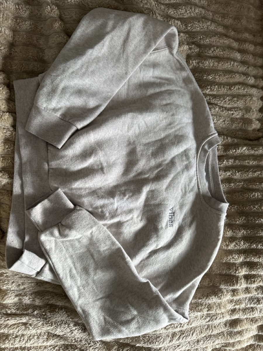 Maglioni & Felpe: Cropp Grey Sweater – Usato da Zermatt venduto da now_2scg