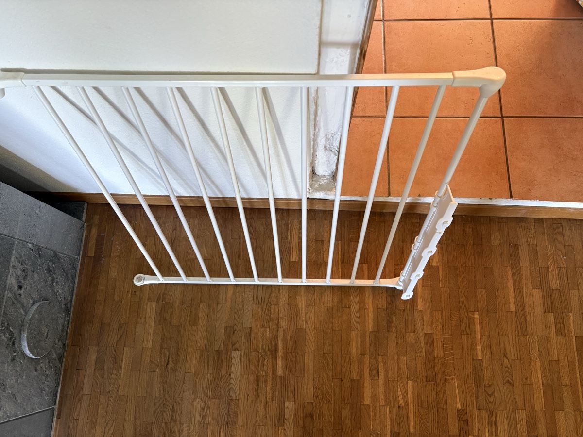 Box & Barriere di sicurezza: Lot de barrière pour enfants – Usato da Les Bois venduto da StockSecure 3