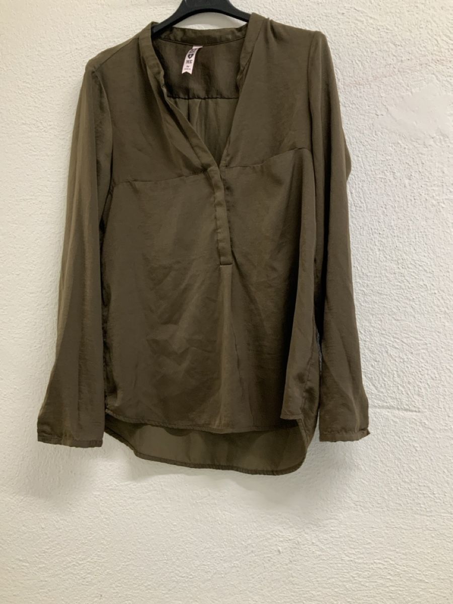 Zebra Blusen: Damen Bluse Khaki Grösse S Marke MY BASIC ME by zebra – Gebraucht aus Wallisellen von AS.TZ.