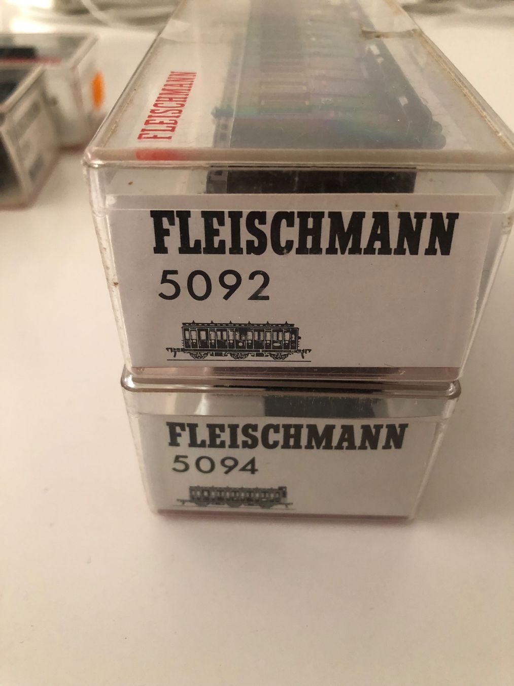 Fleischmann Modellini di ferrovie: Fleischmann 2er Set 5092 und 5094 NEU – Nuovo e nell'imballaggio originale da Ostermundigen venduto da Garmin03 2